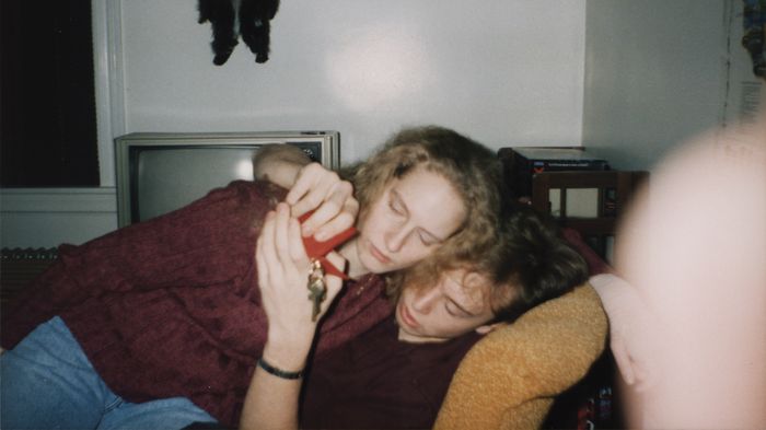 L'ex d'Elon Musk vend des photos d'université dossier 4 L'ex d'Elon Musk vend des photos d'université dossier - 3