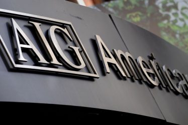 Ce spin-off d'AIG est la plus grande introduction en bourse de l'année à seulement 1,8 milliard de dollars, signe du gel profond des nouvelles offres - 5