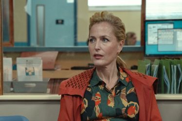 Sex Education : Gillian Anderson partage une scène de la saison 4 - 5