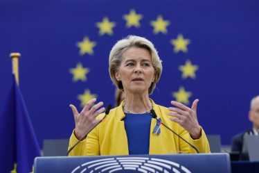 Le chef de l'UE propose une réforme du marché de l'électricité, un plafond des revenus pouvant rapporter 140 milliards de dollars pour aider les ménages - 7