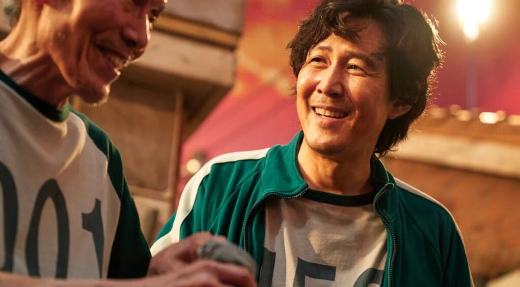 Comment "Squid Game" La star Lee Jung-jae a surmonté la pauvreté et élevé son frère autiste 8 Comment "Squid Game" La star Lee Jung-jae a surmonté la pauvreté et élevé son frère autiste - 7