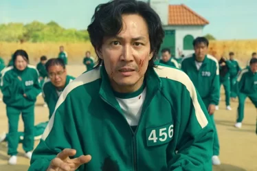 Comment "Squid Game" La star Lee Jung-jae a surmonté la pauvreté et élevé son frère autiste - 9