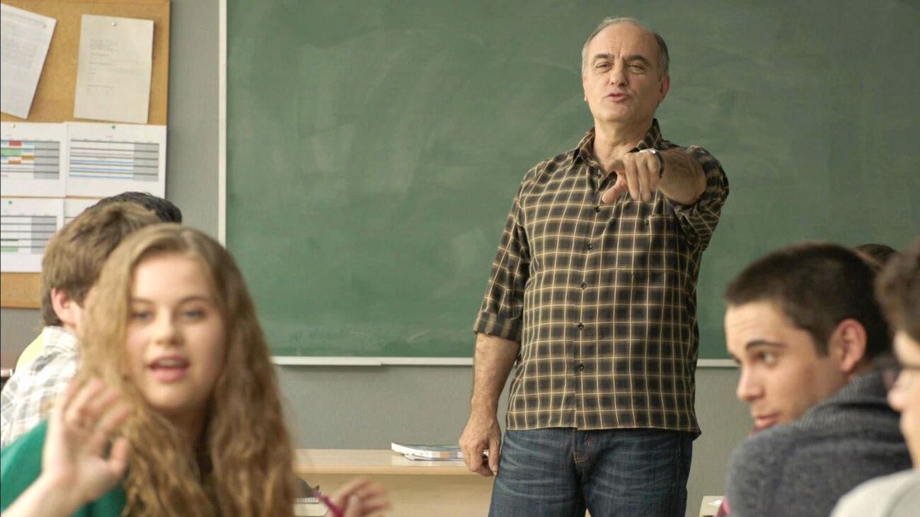 'The Heartbreakers' et 7 autres séries lycéennes réalistes que vous pouvez regarder sur Netflix 4 Francesc Orella est professeur spécial de philosophie à 'Merlí'.