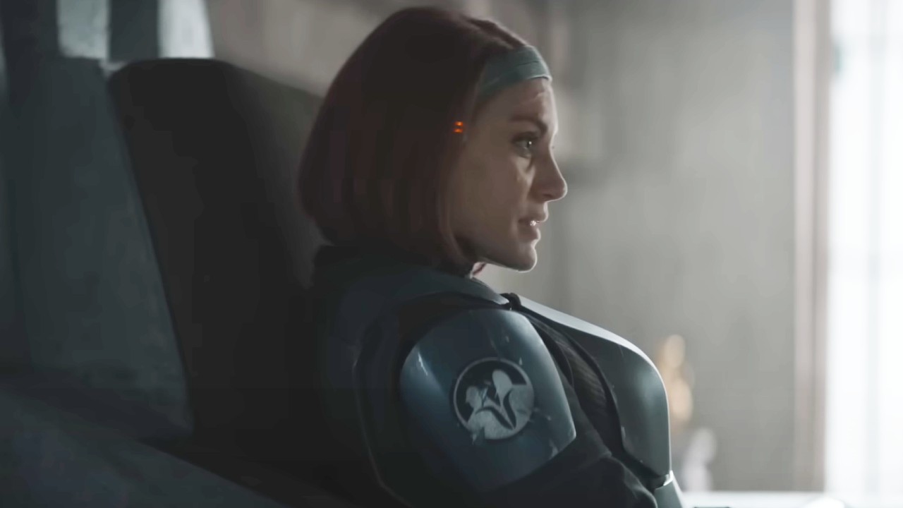 Comment le mandalorien peut transformer un personnage majeur en méchant dans la saison 3 4 Bo-Katan assis sur une grande chaise