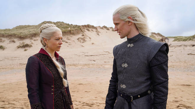 Avec qui Rhaenyra se marie-t-elle House of the Dragon? Voici ce qui se passe dans le livre 4 Est-ce que Rhaenyra épouse Daemon dans House of the Dragon?