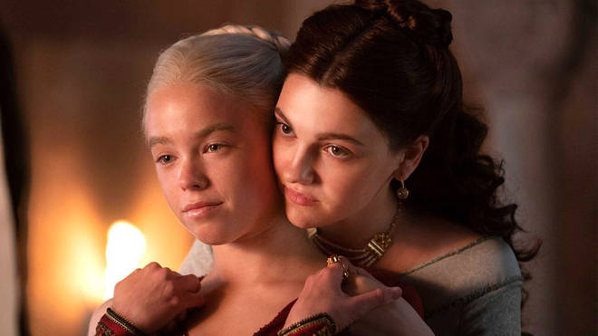 House of the Dragon: Les jeunes Rhaenyra et Alicent reviendront-ils dans la saison 2 ? 4 Est-ce que Milly Alcock et Emily Carey seront de la partie House of the Dragon saison 2?