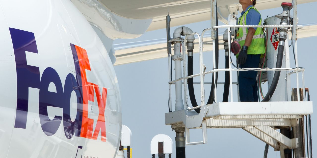 Les actions américaines s'effondrent alors que l'avertissement de FedEx secoue les investisseurs, sur la bonne voie pour de grosses pertes hebdomadaires 2 Les actions américaines s'effondrent alors que l'avertissement de FedEx secoue les investisseurs, sur la bonne voie pour de grosses pertes hebdomadaires - 1