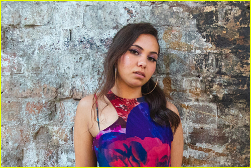 Sherry-Lee Watson joue dans Heartbreak High