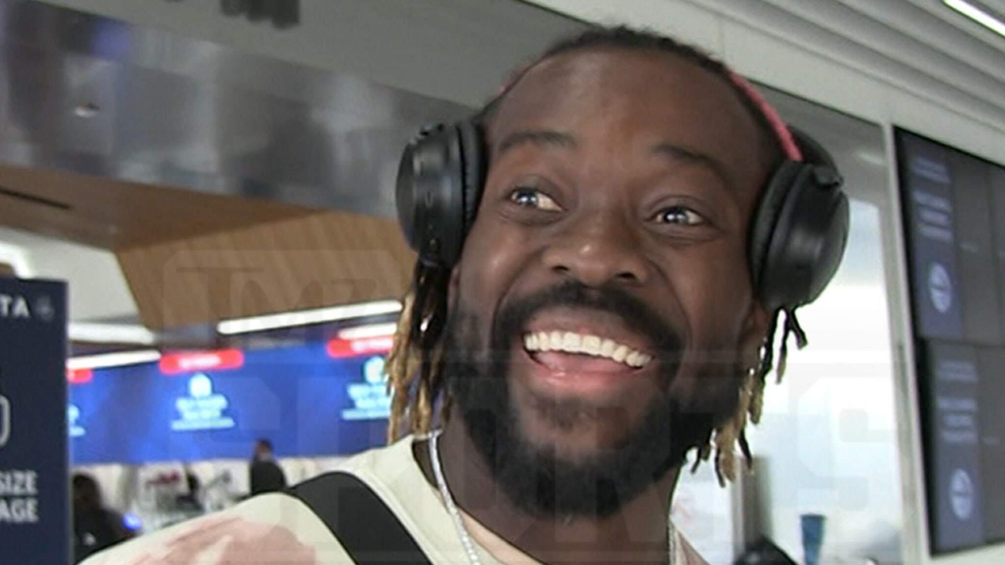 Kofi Kingston supplie les dirigeants de Marvel de le mettre dans la série télévisée "Black Panther" 2 Kofi Kingston supplie les dirigeants de Marvel de le mettre dans la série télévisée "Black Panther" - 1