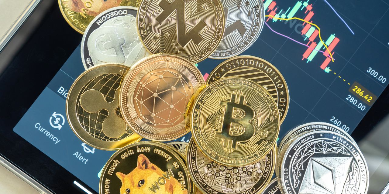 Pourquoi les cryptos tombent-ils ? L'éther chute après la fusion, tandis que le bitcoin glisse à son plus bas niveau depuis 3 mois 2 Pourquoi les cryptos tombent-ils ? L'éther chute après la fusion, tandis que le bitcoin glisse à son plus bas niveau depuis 3 mois - 1