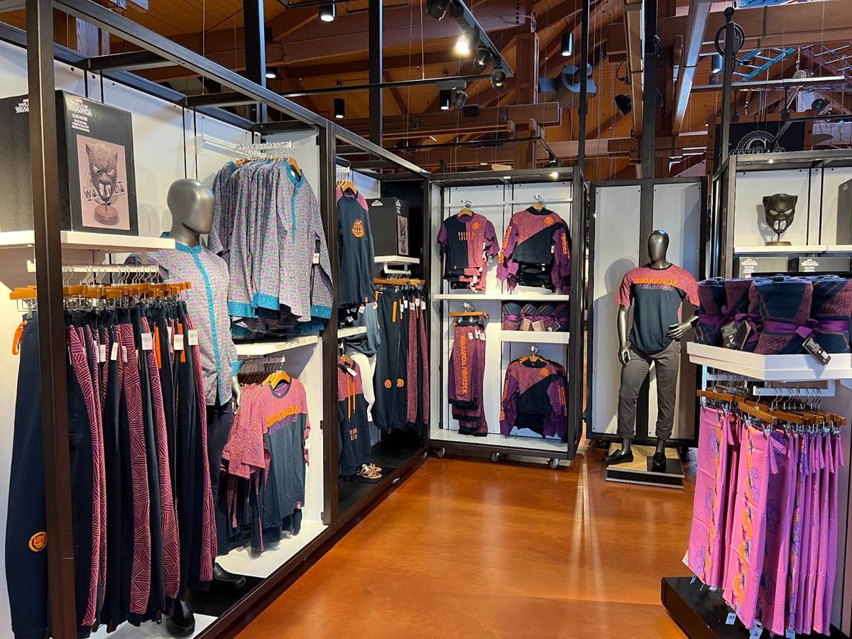 Marvel Merchandise remplace WonderGround Gallery à Marketplace Co-Op à Disney Springs 8 Marvel Merchandise remplace WonderGround Gallery à Marketplace Co-Op à Disney Springs - 7