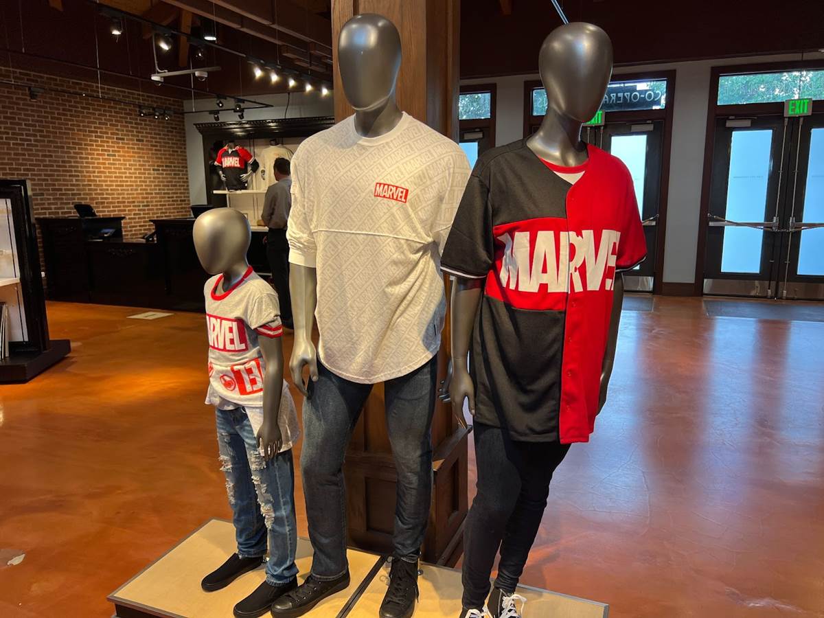 Marvel Merchandise remplace WonderGround Gallery à Marketplace Co-Op à Disney Springs 12 Marvel Merchandise remplace WonderGround Gallery à Marketplace Co-Op à Disney Springs - 11