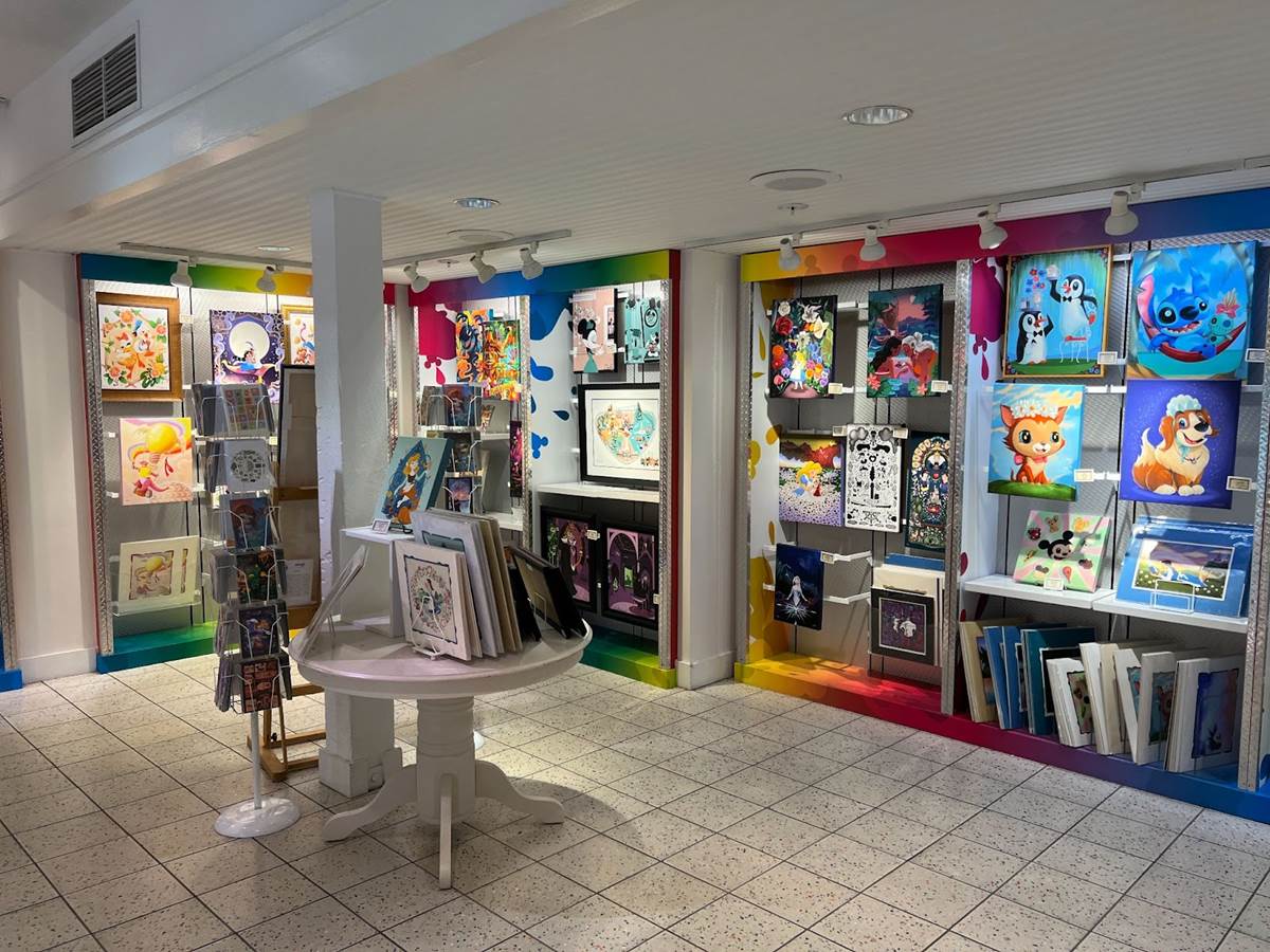 Marvel Merchandise remplace WonderGround Gallery à Marketplace Co-Op à Disney Springs 22 Marvel Merchandise remplace WonderGround Gallery à Marketplace Co-Op à Disney Springs - 21