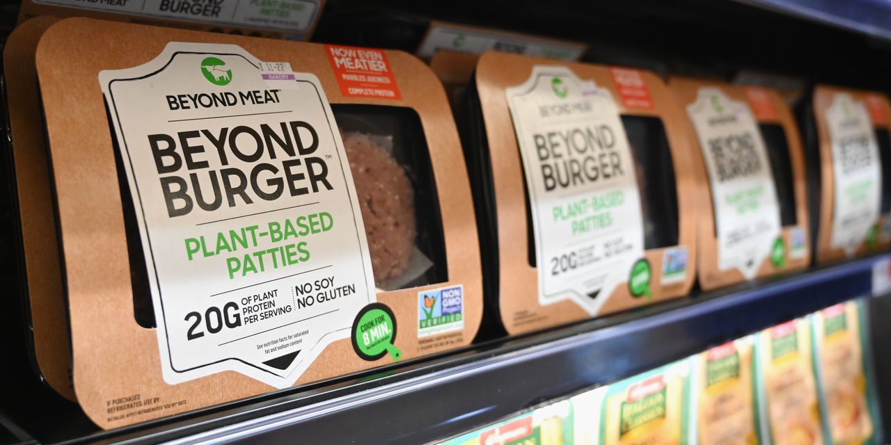 Beyond Meat COO accusé d'avoir mordu le nez d'un homme en dehors d'un match de football 2 Beyond Meat COO accusé d'avoir mordu le nez d'un homme en dehors d'un match de football - 1