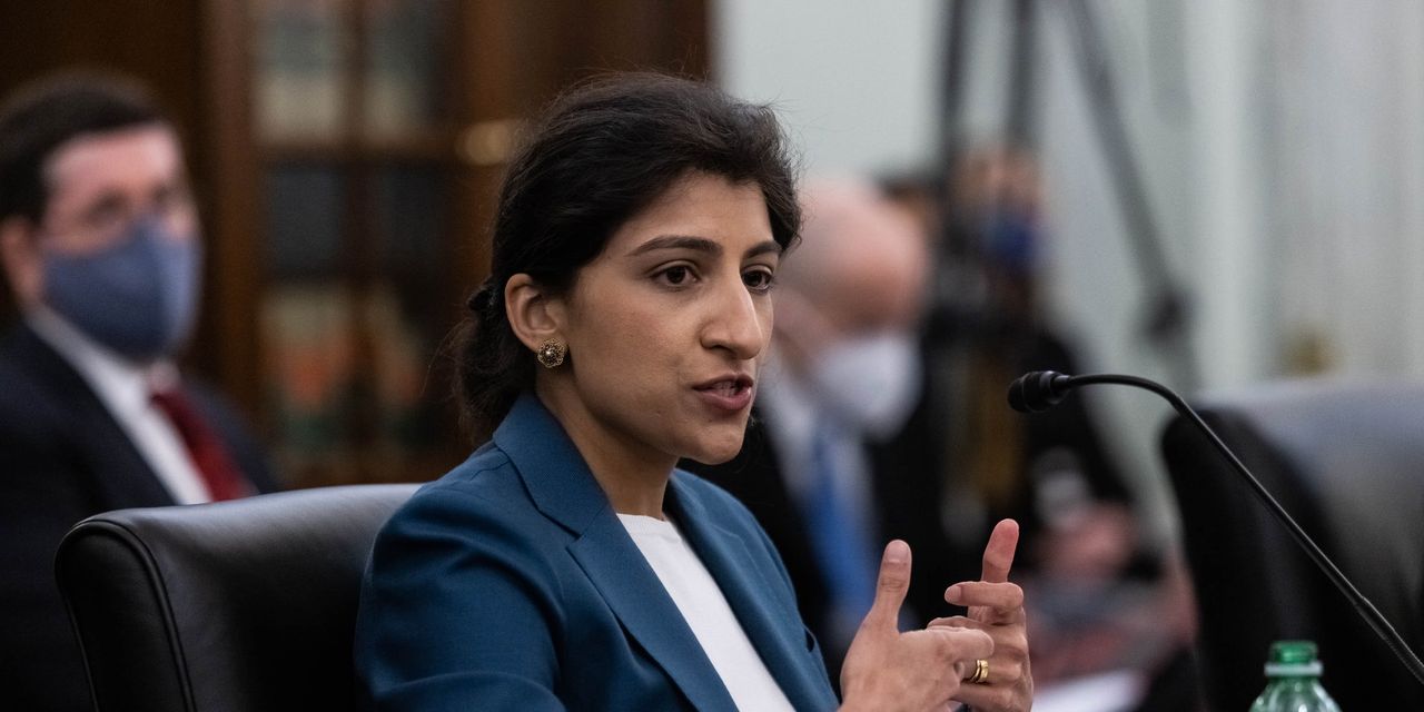 Khan de la FTC est "extrêmement perturbé par" les allégations de lanceurs d'alerte sur Twitter, déclare qu'une enquête pourrait cibler le PDG 2 Khan de la FTC est "extrêmement perturbé par" les allégations de lanceurs d'alerte sur Twitter, déclare qu'une enquête pourrait cibler le PDG - 1