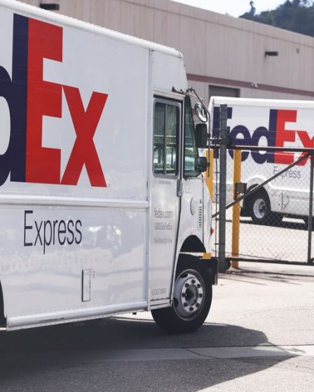 FedEx prévoit jusqu'à 2,7 milliards de dollars de réductions de coûts et des tarifs d'expédition plus élevés à mesure que la demande faiblit - 89