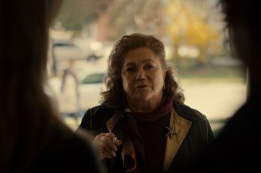 Kathleen Turner sur l'amour de Marvel et l'incrédulité face à l'abrogation de Roe v. Wade : "Nous ne sommes pas simplement des vaisseaux" - 9