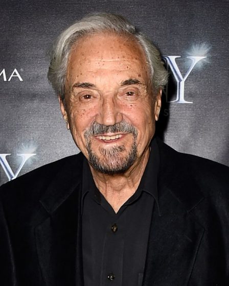 'Qu'est-ce que la retraite?' À 91 ans, l'acteur de "Barney Miller" Hal Linden ne ralentira pas 78 'Qu'est-ce que la retraite?' À 91 ans, l'acteur de "Barney Miller" Hal Linden ne ralentira pas - 77