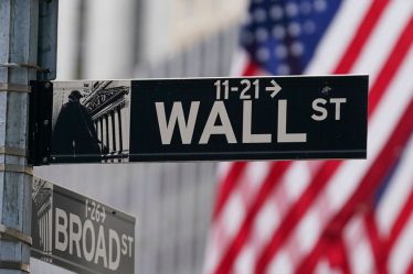 Dow rebondit de 200 points après son entrée dans le marché baissier - 9