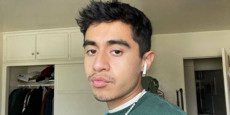 Gilberto Ortiz - Bio, On My Block, Films, Séries TV, Taille 2 Gilberto Ortiz - Bio, On My Block, Films, Séries TV, Taille - 1