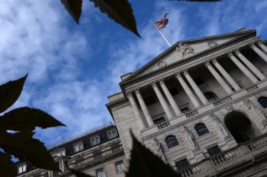 Les rendements des gilts plongent après que la Banque d'Angleterre est intervenue pour acheter à «toute échelle nécessaire» - 5