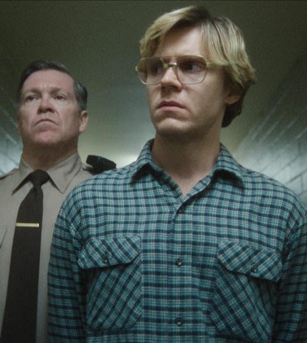 'Dahmer' vient de faire ses débuts dans la plus grande série de Netflix jamais enregistrée 92 'Dahmer' vient de faire ses débuts dans la plus grande série de Netflix jamais enregistrée - 91