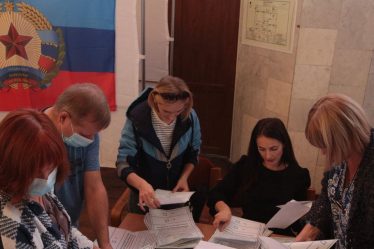 Kremlin : 4 régions d'Ukraine vont être annexées à la Russie vendredi - 7