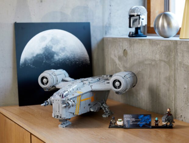 LEGO lance l'édition collector ultime de 600 $ de l'écusson du rasoir du mandalorien 14 LEGO lance l'édition collector ultime de 600 $ de l'écusson du rasoir du mandalorien - 13