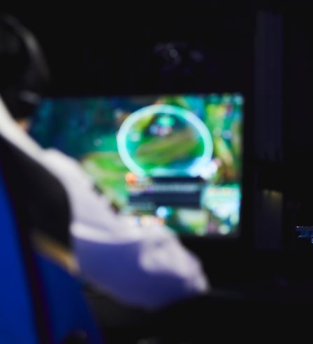 Riot confirme que "les membres de plusieurs équipes" ont été testés positifs au COVID aux Mondiaux 2022 114 Riot confirme que "les membres de plusieurs équipes" ont été testés positifs au COVID aux Mondiaux 2022 - 113