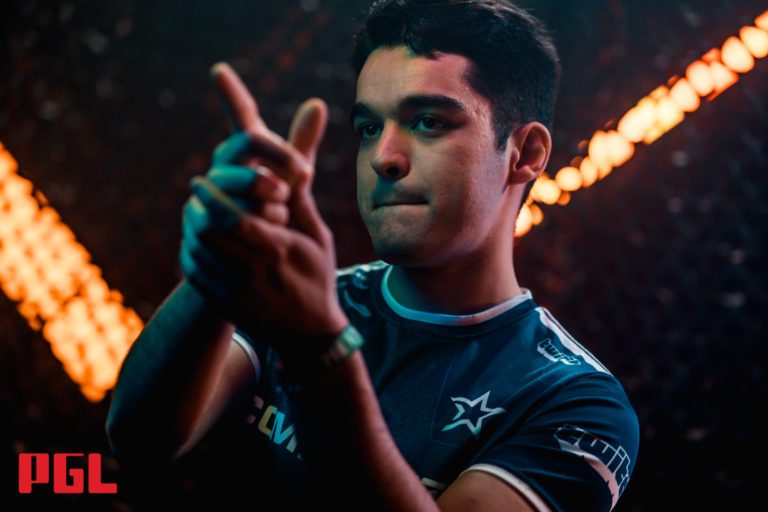 La complexité domine HEET dans la saison 16 de l'ESL Pro League 2 La complexité domine HEET dans la saison 16 de l'ESL Pro League - 1