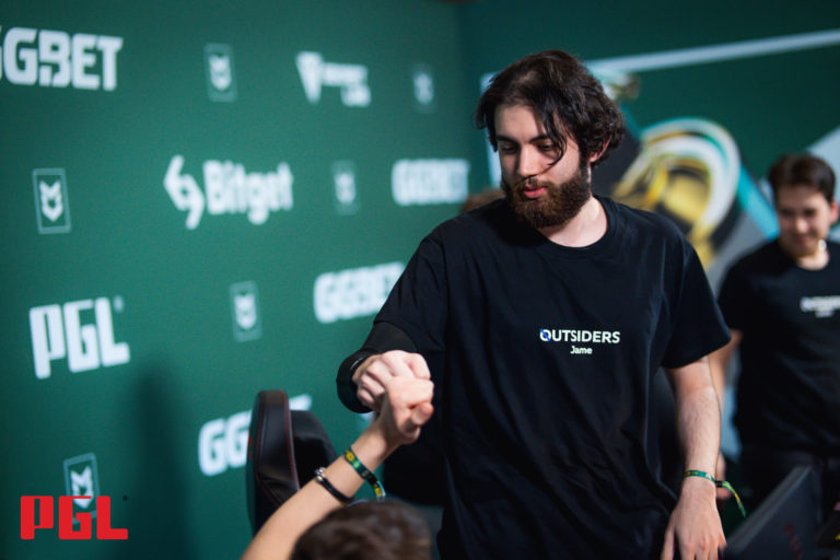 Au revoir Brésil: les étrangers écrasent FURIA sur Inferno pour avancer dans les éliminatoires de la saison 16 de l'ESL Pro League 2 Au revoir Brésil: les étrangers écrasent FURIA sur Inferno pour avancer dans les éliminatoires de la saison 16 de l'ESL Pro League - 1