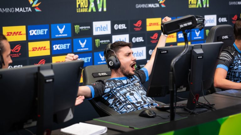 David bat Goliath: Endpoint démolit Born to Win dans la saison 16 de l'ESL Pro League 2 David bat Goliath: Endpoint démolit Born to Win dans la saison 16 de l'ESL Pro League - 1