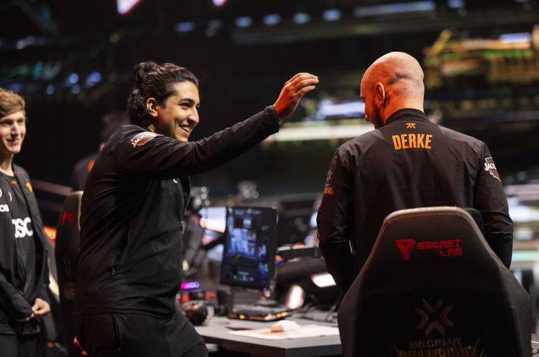 FNATIC en direct pour se battre un autre jour malgré les tests difficiles de FURIA chez VCT Champions 2 FNATIC en direct pour se battre un autre jour malgré les tests difficiles de FURIA chez VCT Champions - 1