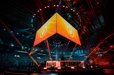 Rogue gagne une chance de gloire avec une série dominante contre Fnatic, rencontrera G2 lors des finales d'été du LEC 2022 - 7