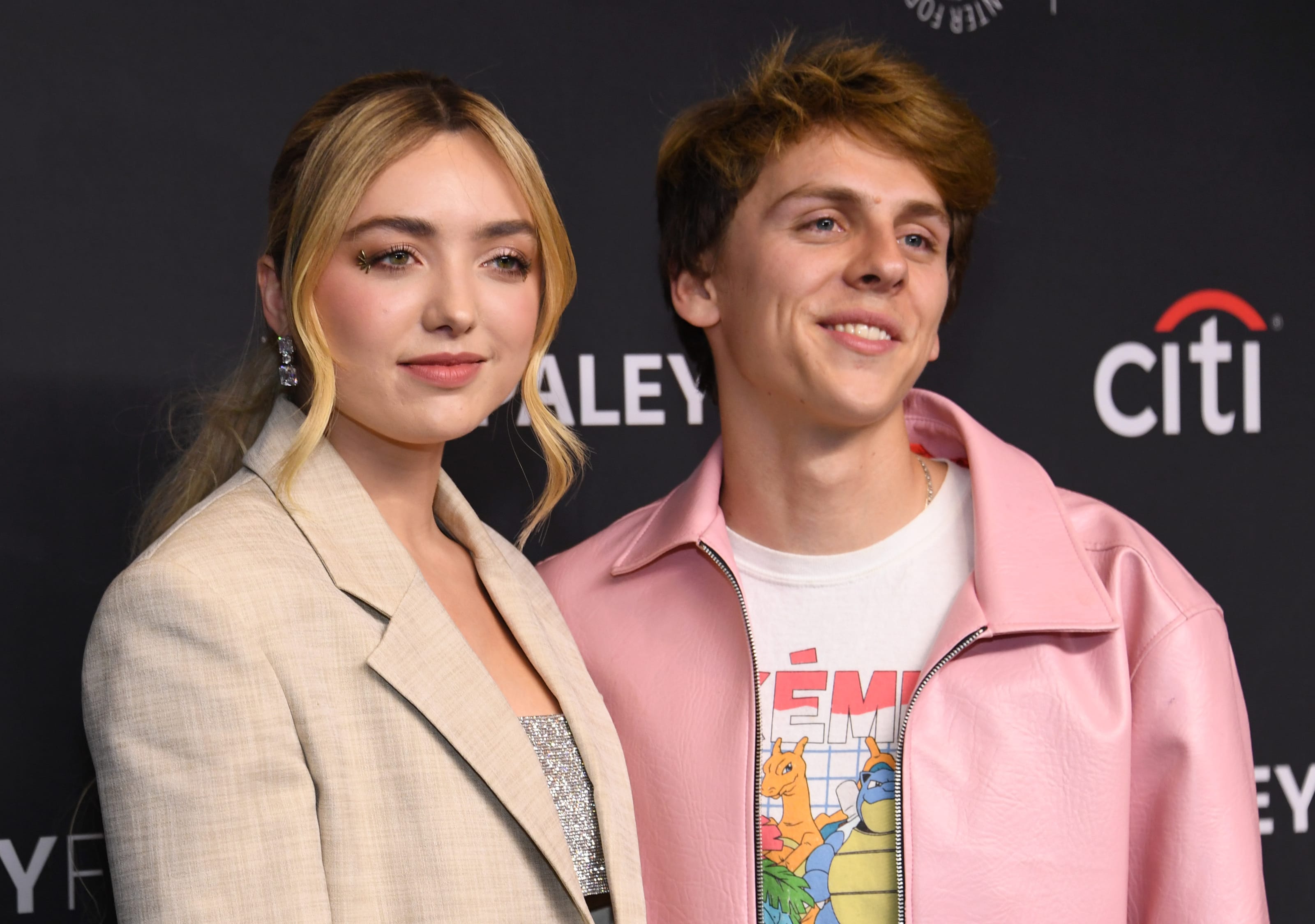 Cobra Kai met en vedette Peyton List et Jacob Bertrand