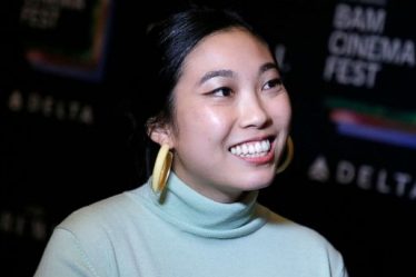 Awkwafina parle de rejoindre l'univers cinématographique Marvel: '' Shang-Chi '' va signifier beaucoup pour les gens '' - 7