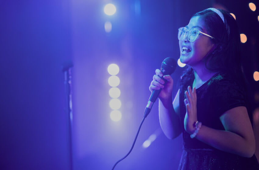 Bande originale de Netflix Devil in Ohio : Musique par épisode 3 Diable dans l'Ohio. Naomi Tan dans le rôle de Dani Mathis dans l'épisode 104 de Devil in Ohio. Cr. Ricardo Hubbs/Netflix © 2022