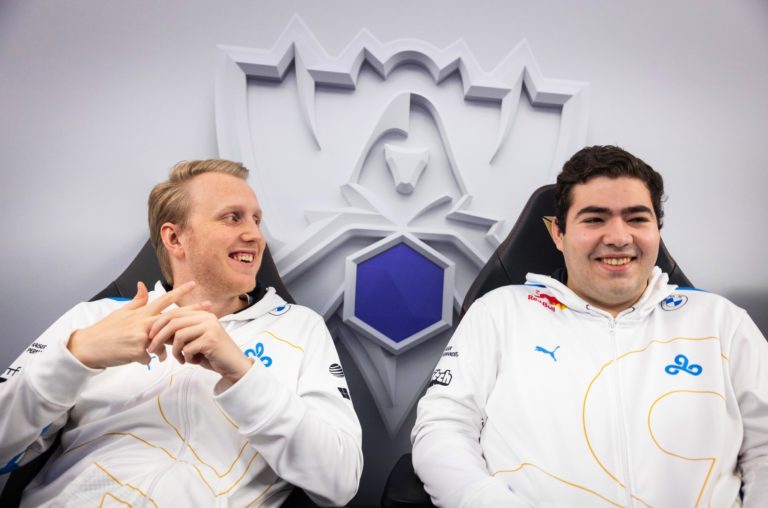 C9 se qualifie pour la finale du championnat LCS 2022 après avoir renversé un 100T déterminé 2 C9 se qualifie pour la finale du championnat LCS 2022 après avoir renversé un 100T déterminé - 1