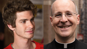 Comment un petit garçon a inspiré la conversion d'un acteur célèbre au catholicisme 4 web-père-james-martin-andrew-garfield-kerry-webber-cc-et-mycanon-cc