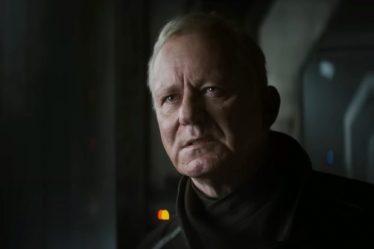Contre qui Stellan Skarsgård joue-t-il dans Andor ? Luther Raël a expliqué - 9