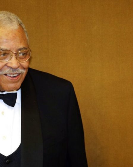 Disney remplace la voix de James Earl Jones en tant que Dark Vador par l'IA - 76