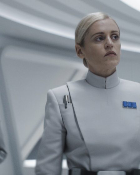 "Elle est si fière": l'actrice d'Andor Denise Gough dit que tous les hommes qui travaillent pour son personnage de Star Wars sont "plutôt incompétents" 114 "Elle est si fière": l'actrice d'Andor Denise Gough dit que tous les hommes qui travaillent pour son personnage de Star Wars sont "plutôt incompétents" - 113