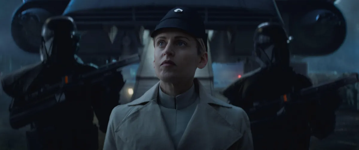 "Elle est si fière": l'actrice d'Andor Denise Gough dit que tous les hommes qui travaillent pour son personnage de Star Wars sont "plutôt incompétents" 3 Andor Fandom Fil