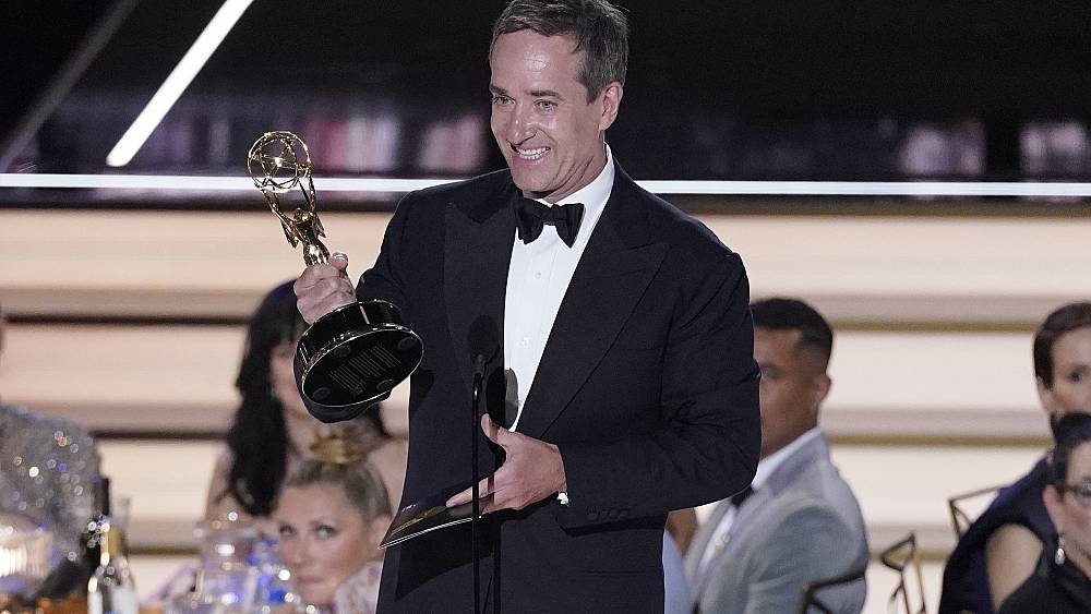 Emmys 2022 : la succession bat Squid Gametandis que le nouveau venu Abbott Elementary vole la vedette 2 Emmys 2022 : la succession bat Squid Gametandis que le nouveau venu Abbott Elementary vole la vedette - 1