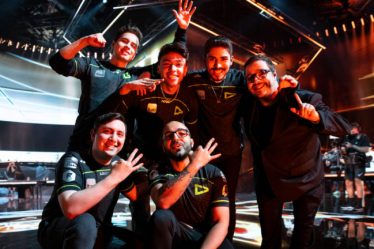 Retour LOUD au Brésil, accueilli par une foule en liesse après sa victoire VALORANT Champions - 7