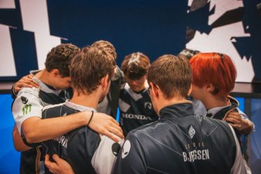 Team Liquid reverse sweep CLG, éliminez-les de la concurrence LCS et Worlds - 9