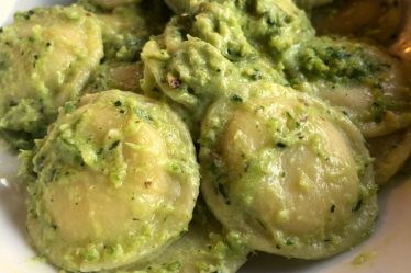 Foodstuff : Une recette de pesto pour ceux qui détestent le gaspillage alimentaire - 7