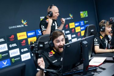 Destiné au succès : G2 devient la première équipe à enregistrer 10-0 en phase de groupes de l'ESL Pro League - 7