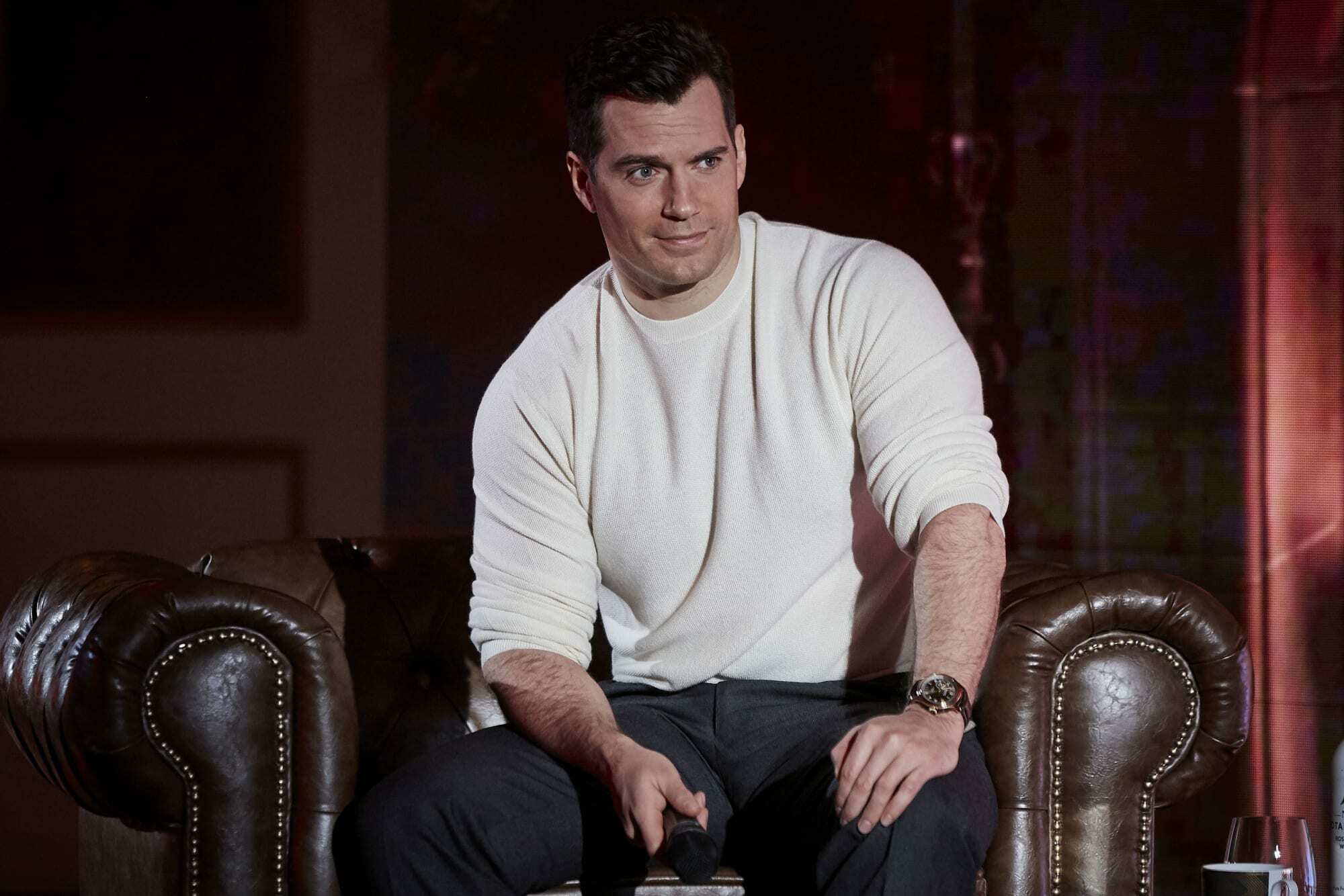 Henry Cavill étourdit en Cyclope dans une image à couper le souffle 2 Henry Cavill étourdit en Cyclope dans une image à couper le souffle - 1