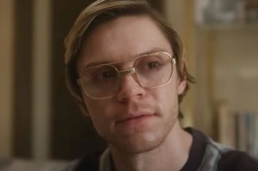 Le monstre de Netflix : l'histoire de Jeffrey Dahmer vient d'attirer le plus grand public depuis Stranger Things Saison 4 - 6